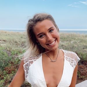 Meet your Posher, Isabella